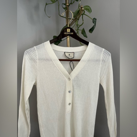 Tuckernuck Cream Henley NWT ~ Size S